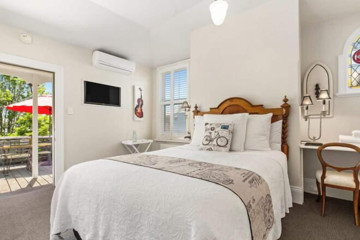 1 habitación, decoración personalizada y muebles diferentes