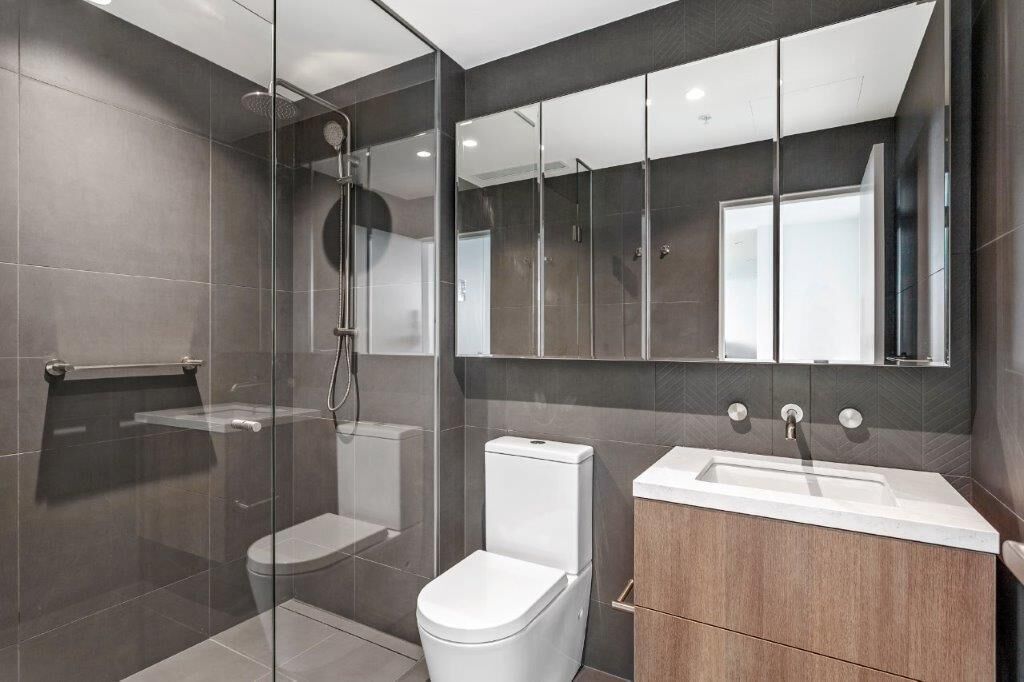 Captain's Retreat Apartments and Cottages — image 9