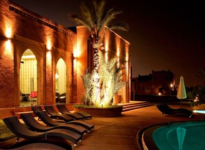 Front of property - evening/night - Résidence Dar Lamia Marrakech (Marrakech)