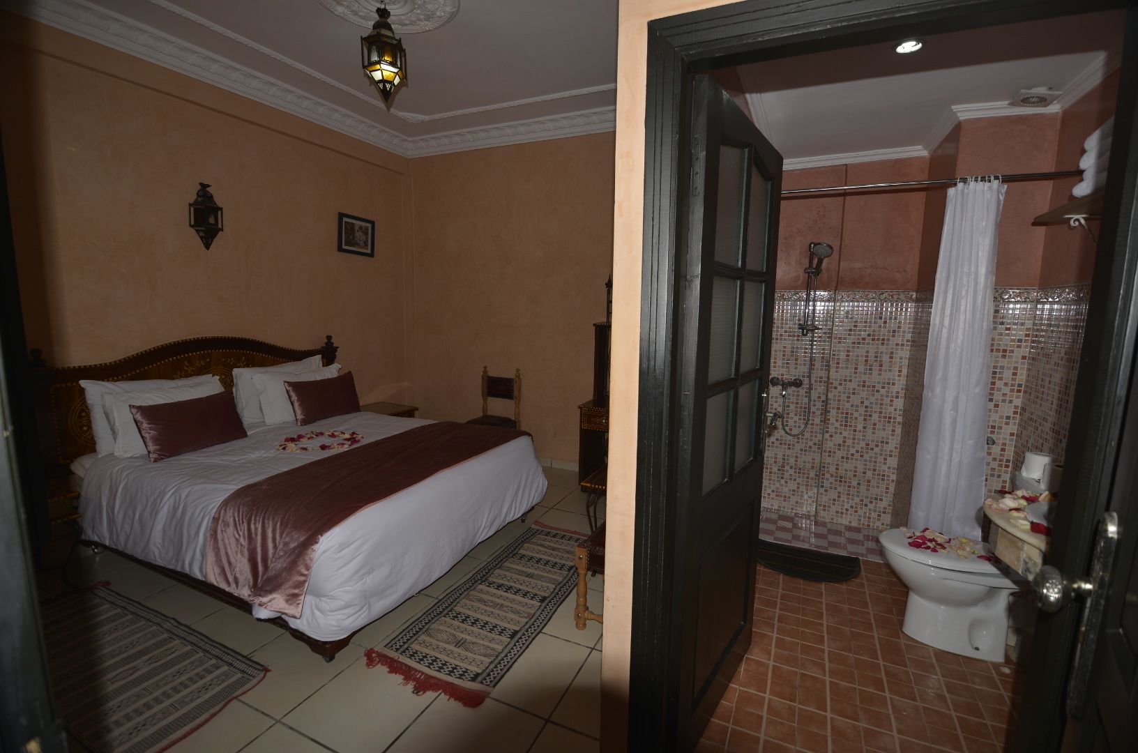 standard room, 1 bedroom | premium bedding, in-room safe, desk, blackout curtains