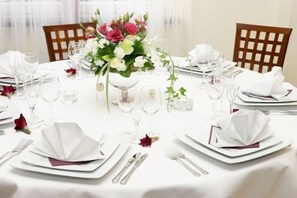 Lunch and dinner served - Hotel 500 (Tarnowo Podgorne)