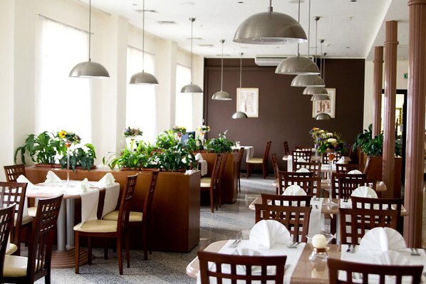 Lunch and dinner served, Eastern European cuisine