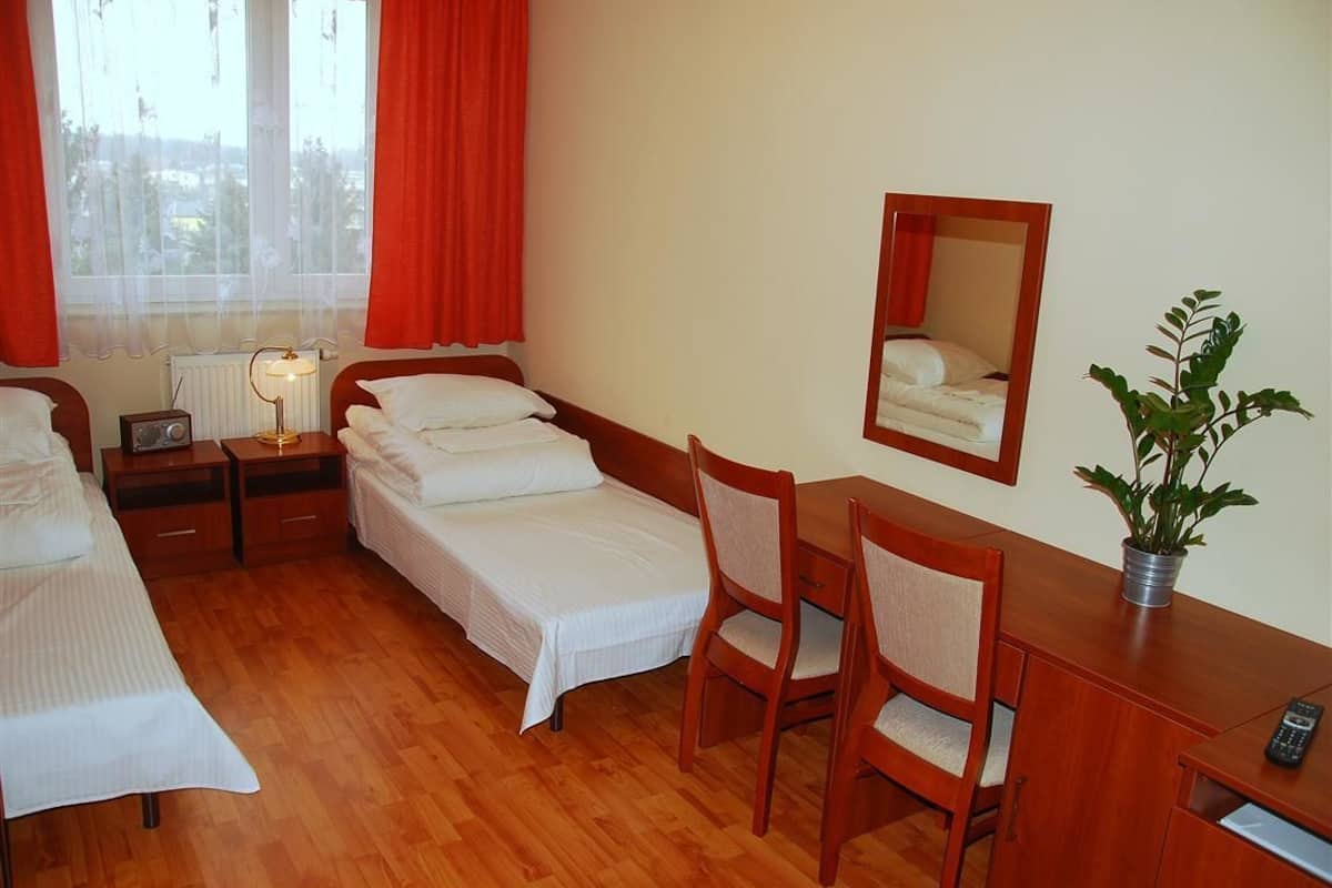 Superior Single Room | Desk, iron/ironing board, free WiFi, bed sheets