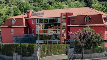 Fachada da propriedade