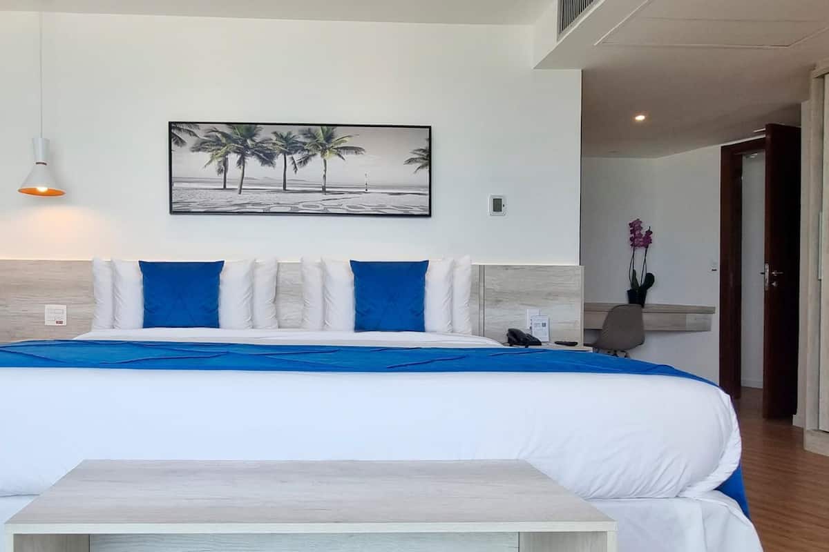 1 phòng ngủ, minibar, két bảo mật tại phòng, bàn