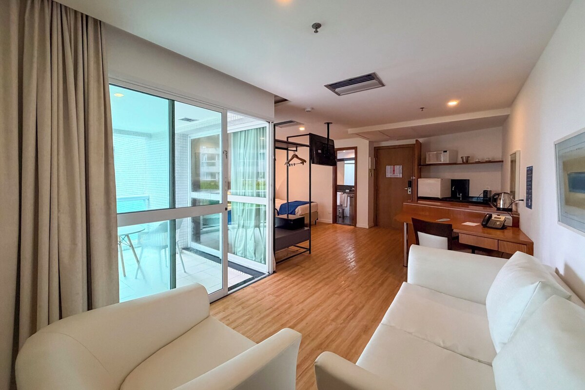 Classic Room, 2 Twin Beds | Minibar, in-room safe, desk, laptop workspace