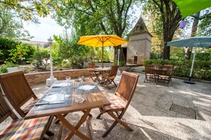 Terrace/patio - Au Colombier du Touron (Brax)