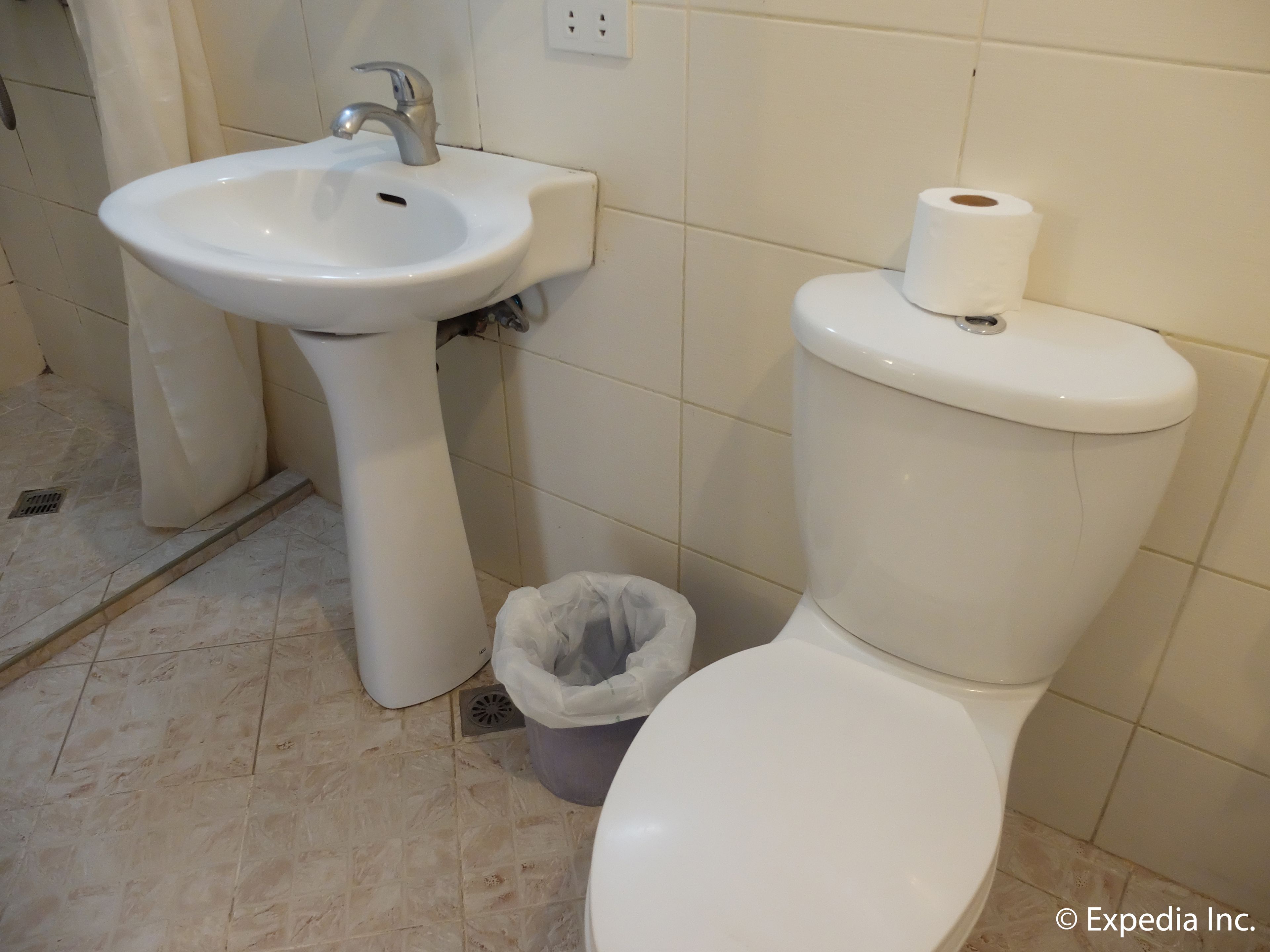 premier room | bathroom | towels