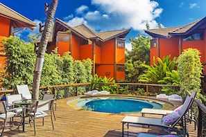 Outdoor pool, pool loungers - Pousada Triboju (Fernando de Noronha)