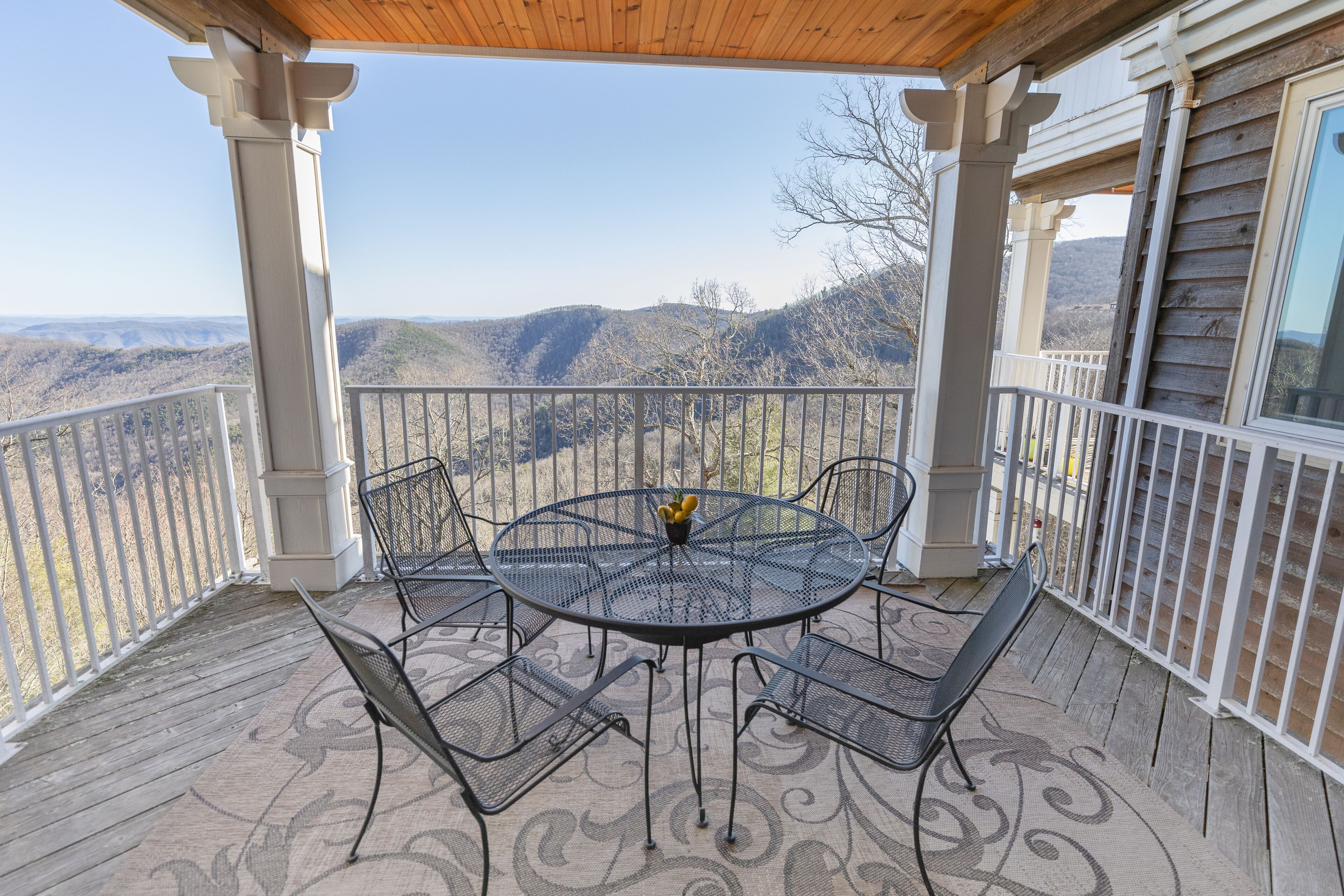 apt with balcony & loft, mountain views, meals & wellness activities | terrace/patio