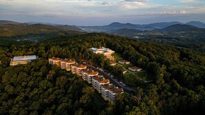 Fassade der Unterkunft – Abend/Nacht