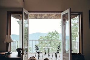 Balcony Apartment, Mountain View - Meals & Wellness Activities | Blick auf die Berge