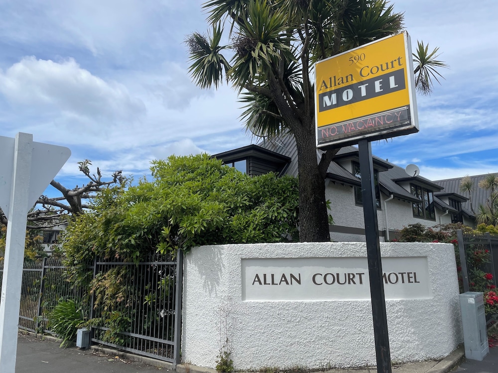 Allan Court Motel by null