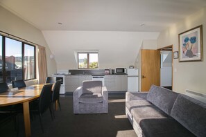 Zimmer | Wohnbereich | Fernseher