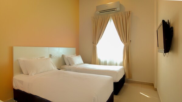 标准房 | 客房内保险箱、折叠床/加床（额外收费）、免费 WiFi、床单