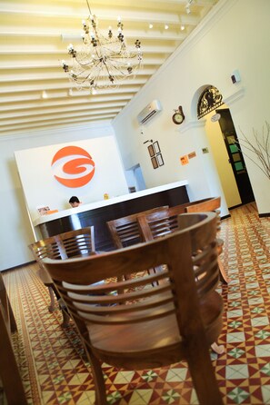 Kawasan tempat duduk lobi