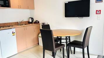 Apartment, 1 Bedroom | Private kitchen | Fridge, microwave, electric kettle, toaster