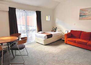 Apartment, 1 Bedroom (Upstairs) | Living area