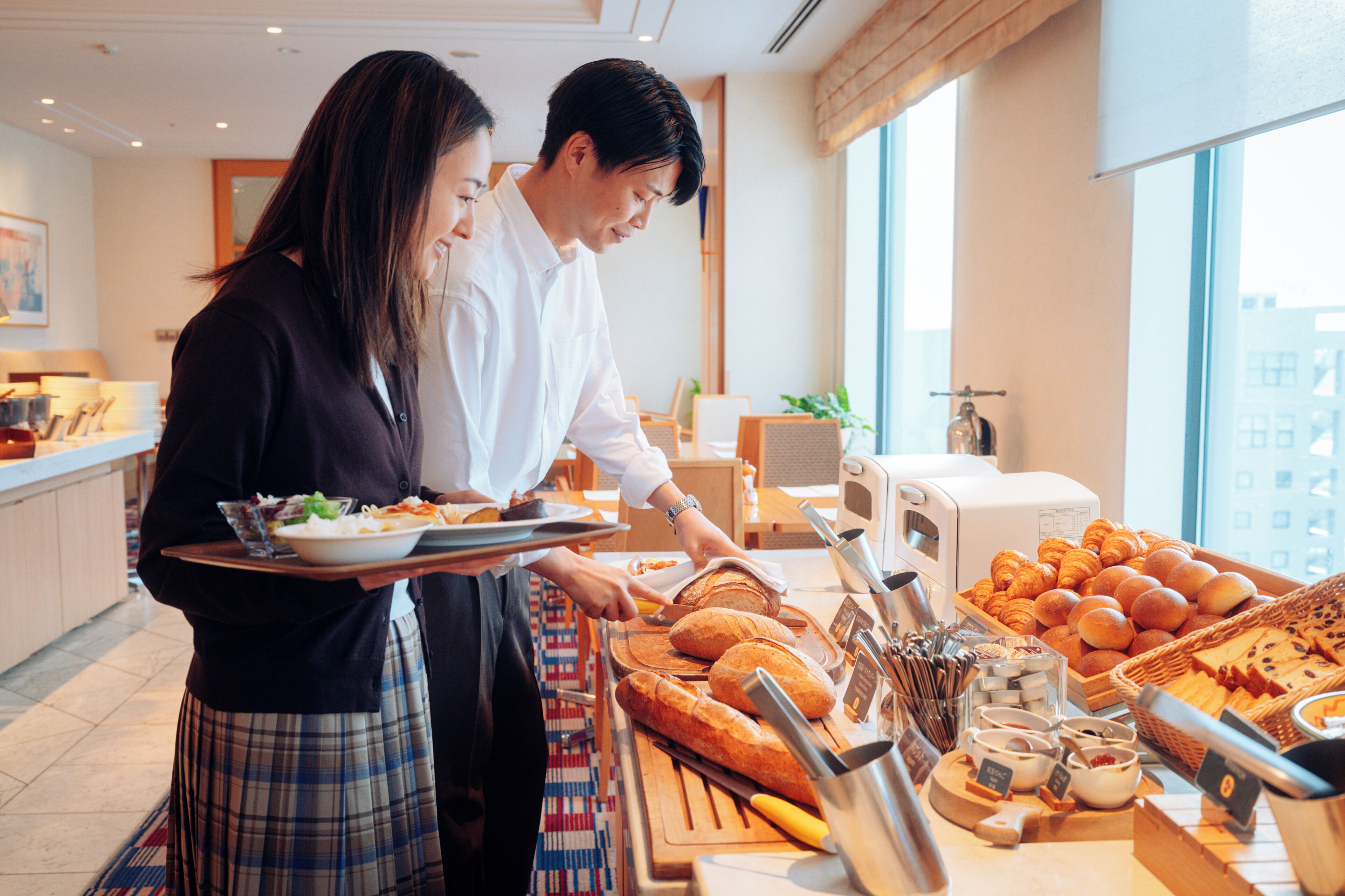Daily buffet breakfast for a fee