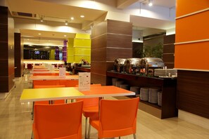 Breakfast, lunch, dinner served; Indonesian cuisine - U Stay Hotel Mangga Besar (Jakarta)