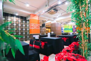 Coffee shop