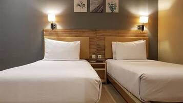 In-room safe, iron/ironing board, free WiFi, bed sheets