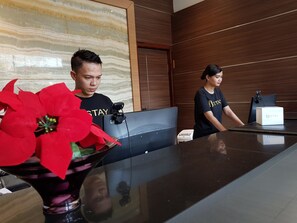Reception - U Stay Hotel Mangga Besar (Jakarta)