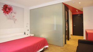 In-room safe, cots/infant beds, free WiFi