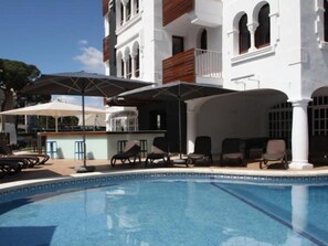 Outdoor pool - The Element (Cambrils)