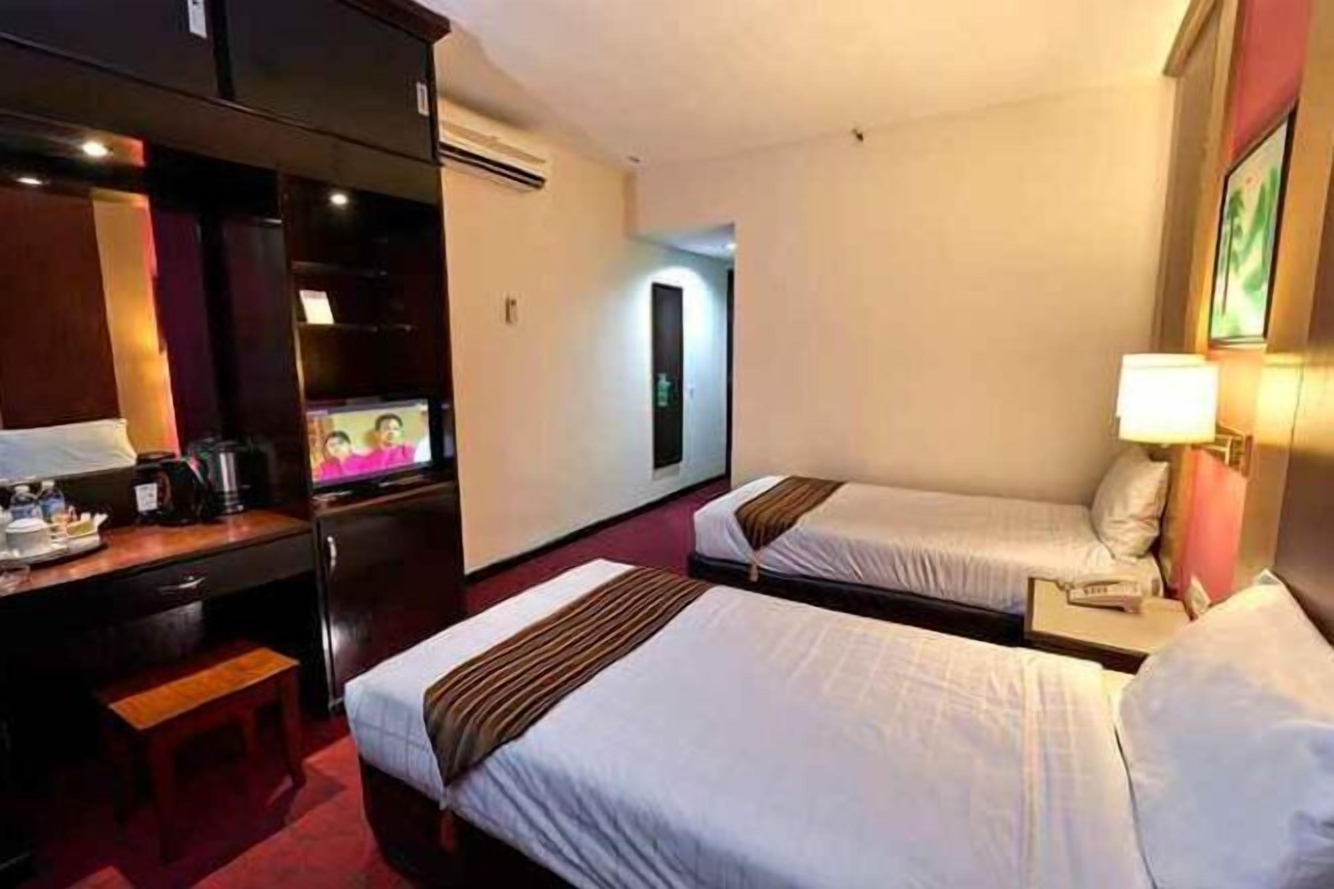 In-room safe, individually furnished, desk, soundproofing