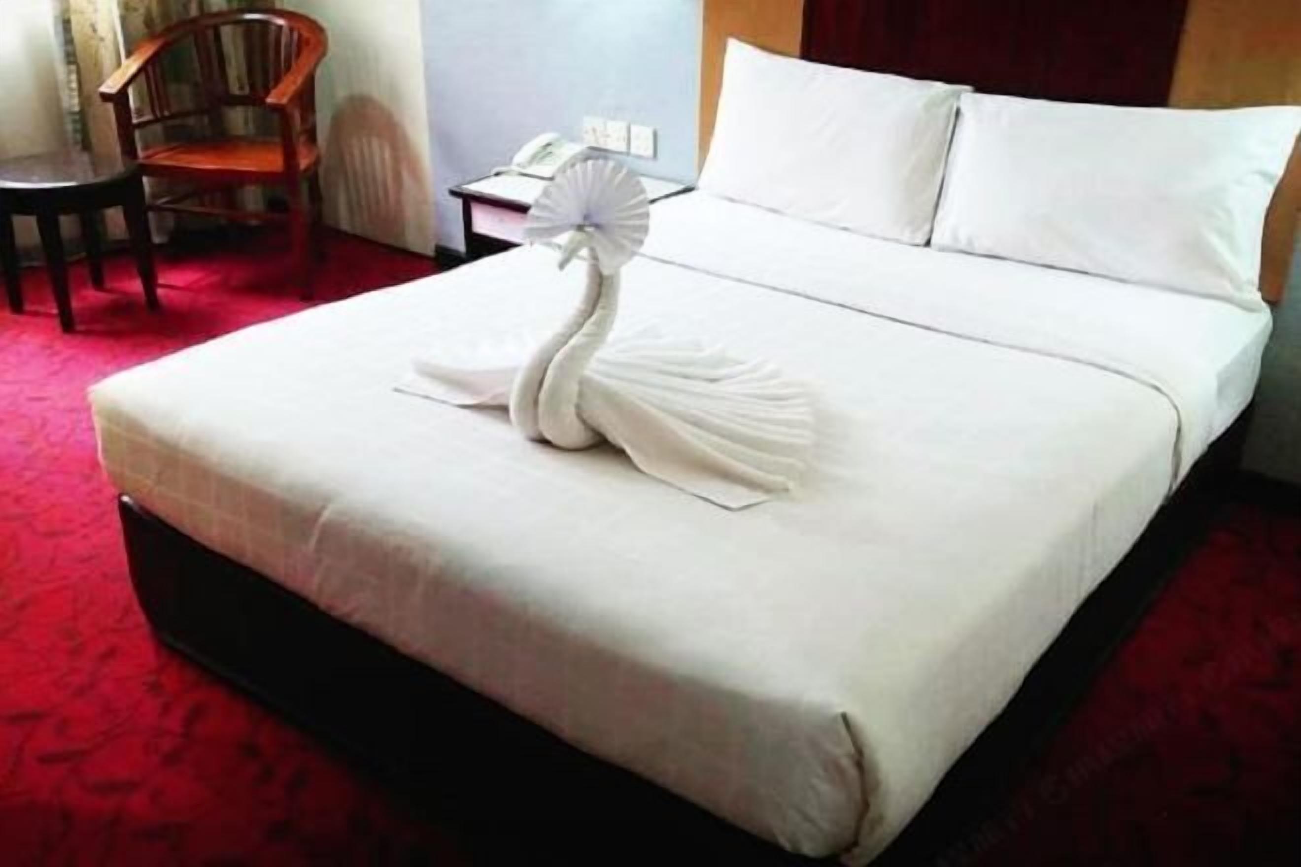 In-room safe, individually furnished, desk, soundproofing