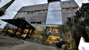 Bagian depan properti