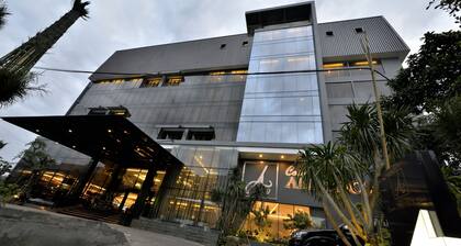 Amaroossa Cosmo Jakarta