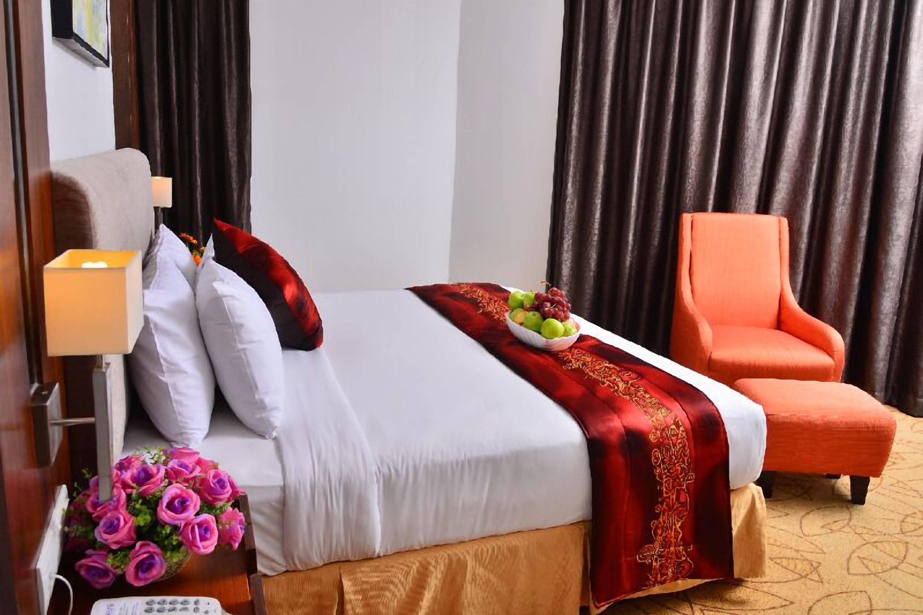 Minibar, in-room safe, free WiFi, bed sheets