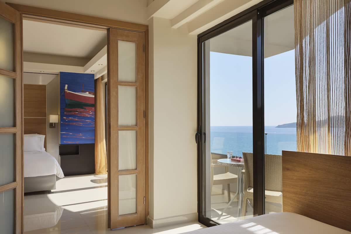 Family Room, Partial Sea View
