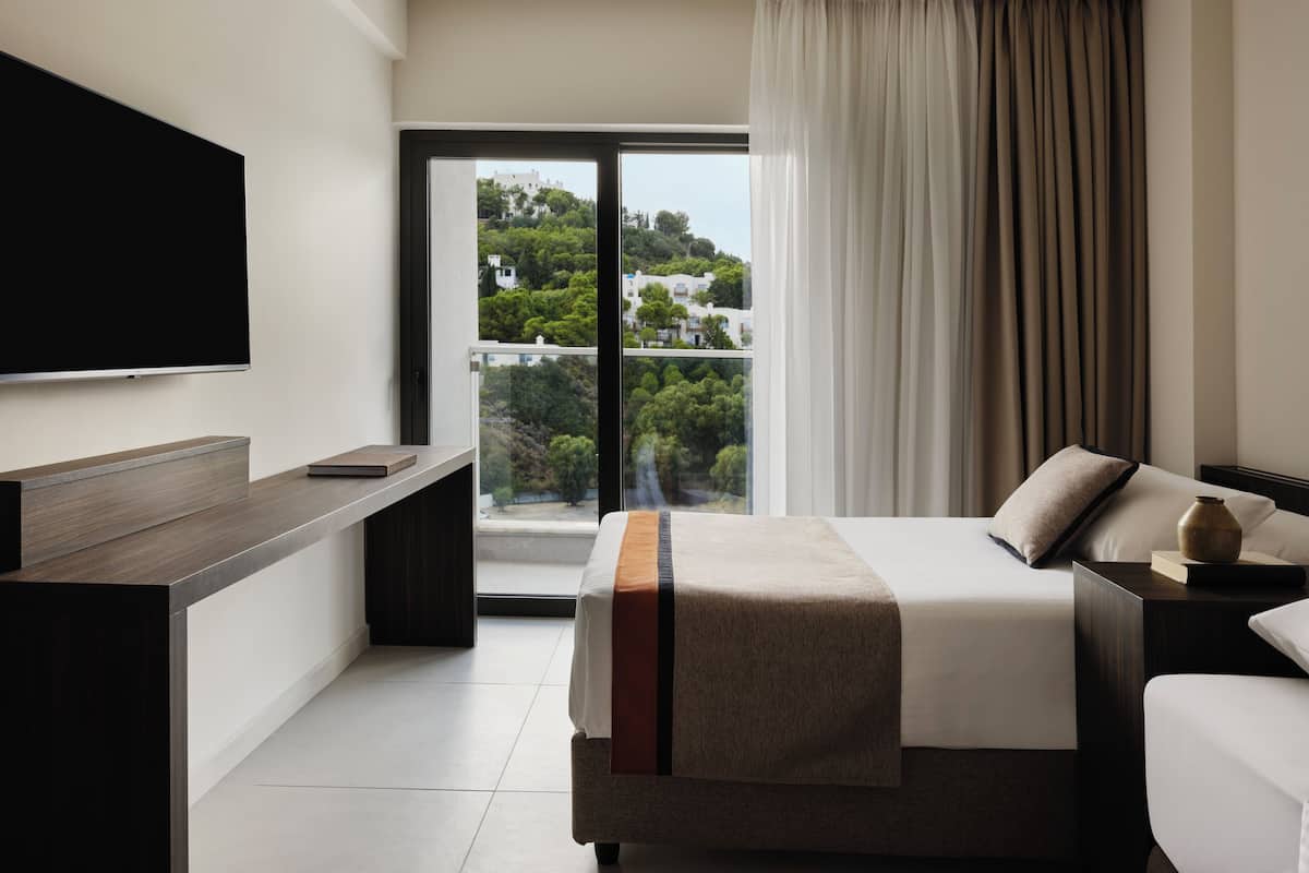 Premium Family Room with Garden View | Minibar (con alcuni snack e alcune bevande gratis)