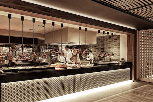 3 restaurants, breakfast served
