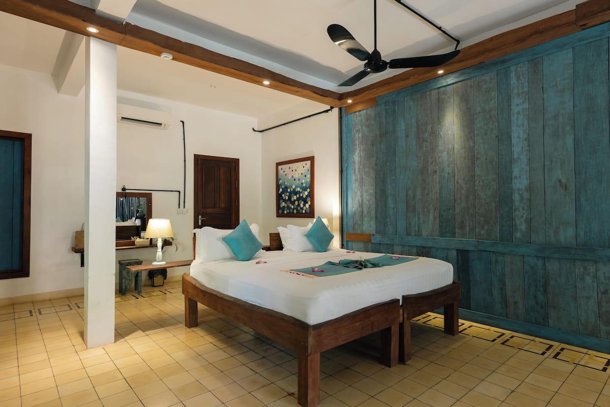 Deluxe Suite | Bathroom