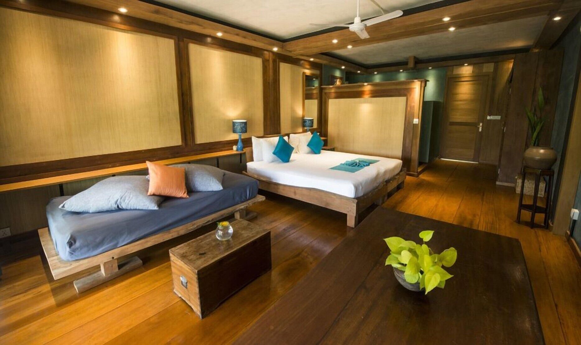 Premium bedding, pillow-top beds, minibar, in-room safe