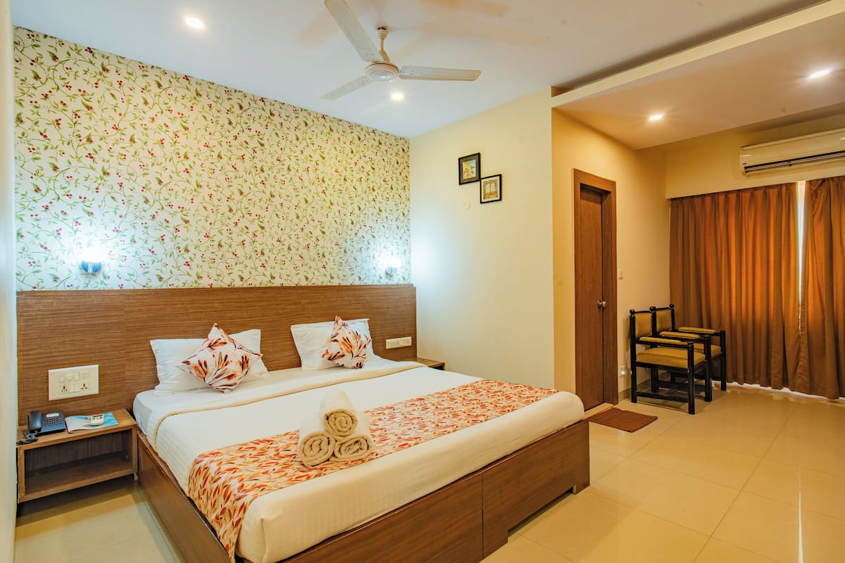 Deluxe Room | Egyptian cotton sheets, premium bedding, down comforters