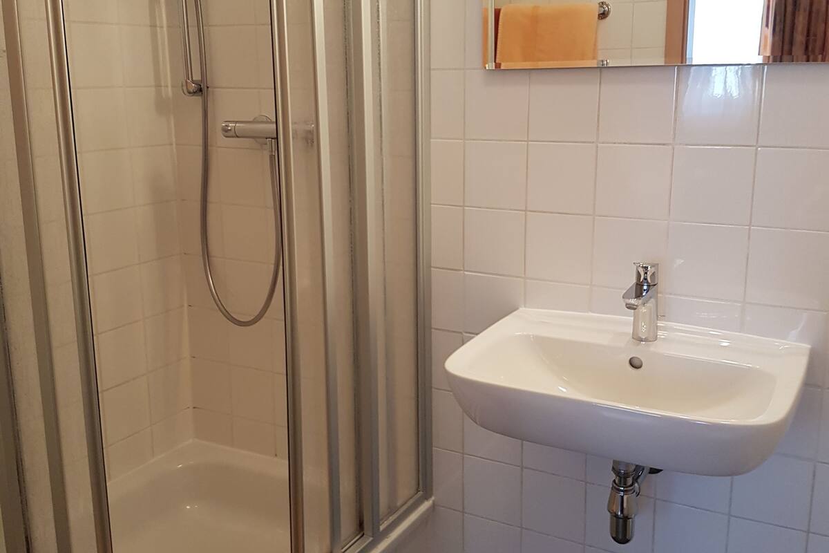 double room | bathroom | free toiletries, hair dryer, towels