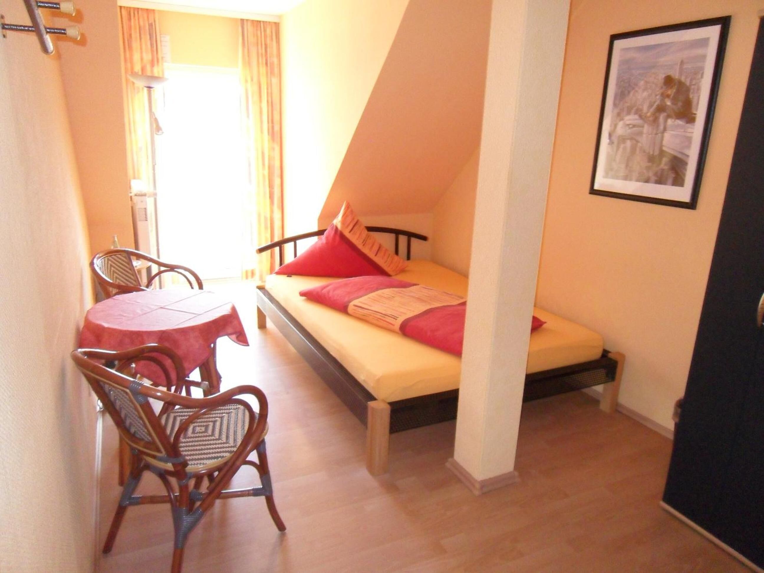 hypo-allergenic bedding, blackout curtains, soundproofing, free wifi