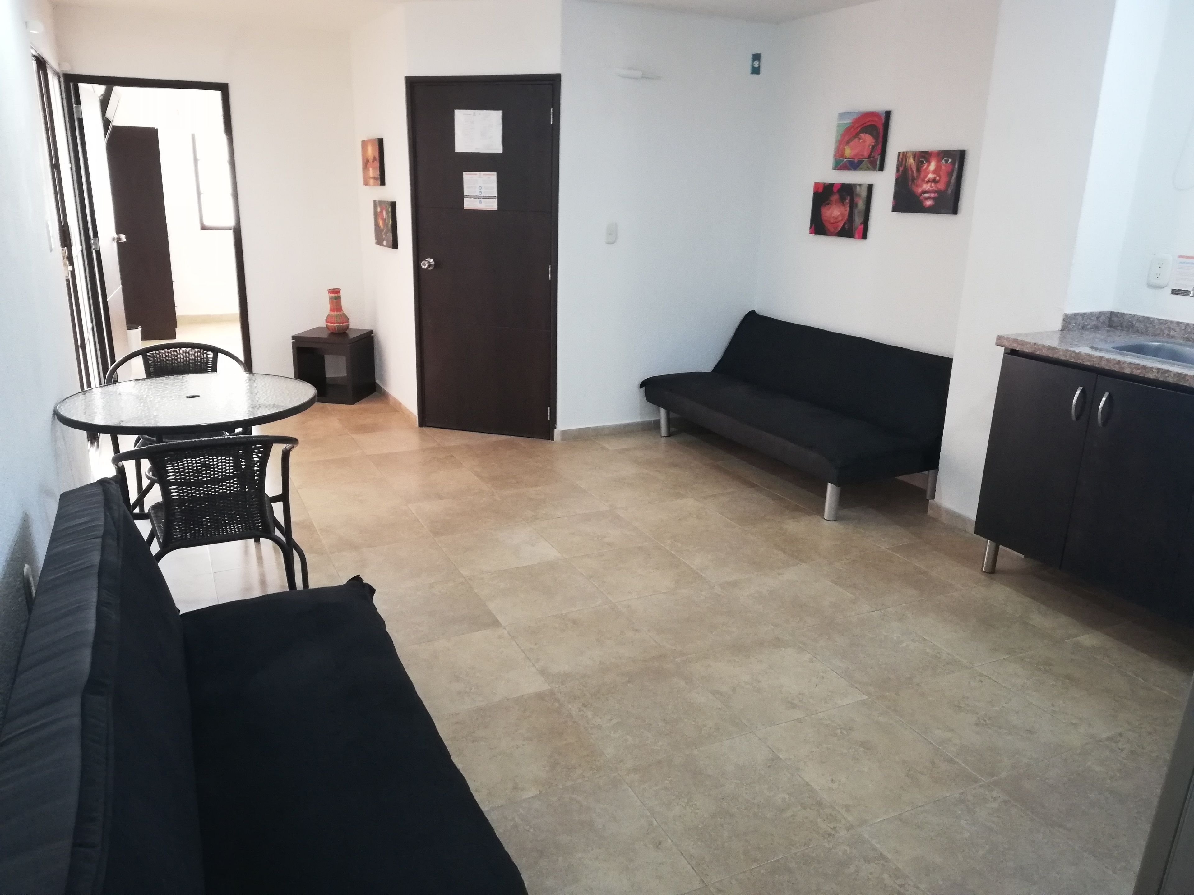 apartment, 2 bedrooms | living room | flat-screen tv