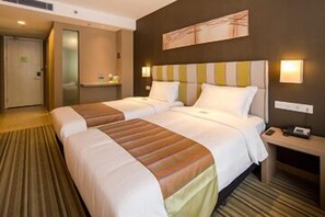 1 bedroom, minibar, in-room safe, desk