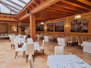 Se sirven comidas y cenas 