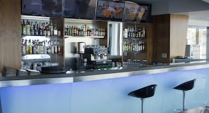 酒吧（店内）