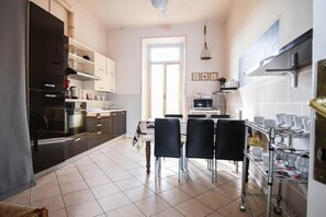 Fridge, electric kettle, freezer, paper towels - Stop & Sleep Bergamo (Bergamo)