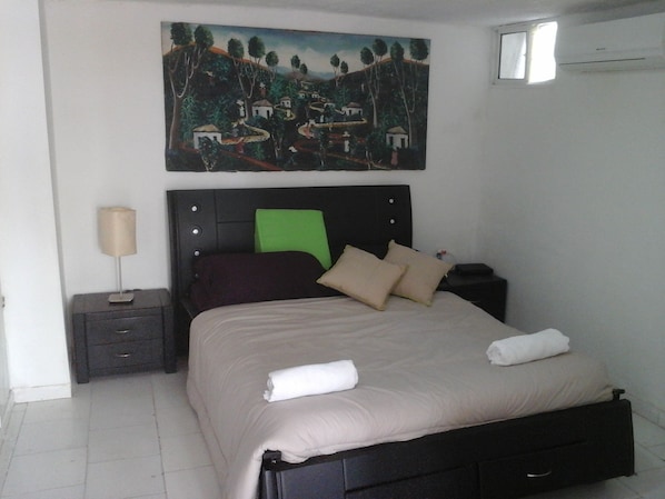 Standard Double Room | Premium bedding, iron/ironing board, cots/infant beds, rollaway beds