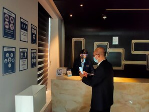 Lobby - Fortune District Centre, Ghaziabad - Member ITC Hotels' Group (Ghaziabad)