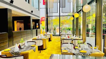 Breakfast, lunch and dinner served